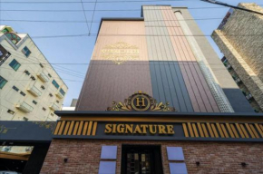 Hotel Signature